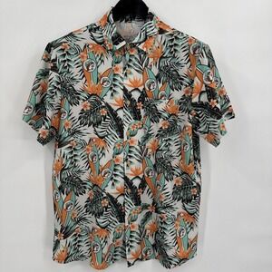 Buc-ees Mens Floral Short‎ Sleeve Hawaiian Shirt Size S Beaver Logo